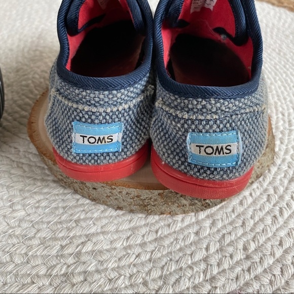 Toms Velcro Canvas shoes - Picture 7 of 9
